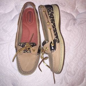 sperrys , hardly worn