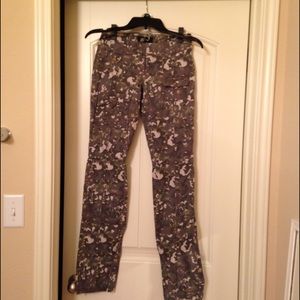 GUESS pants