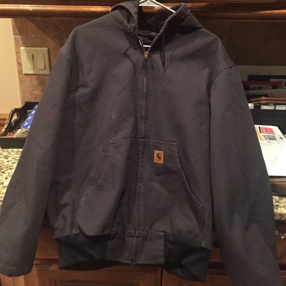 Men's Carhartt size medium