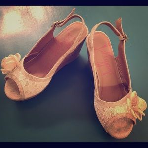 Jellypop Elyn Peeptoe Wedges