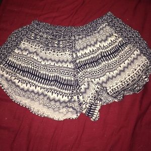 Mid-waist cotton shorts