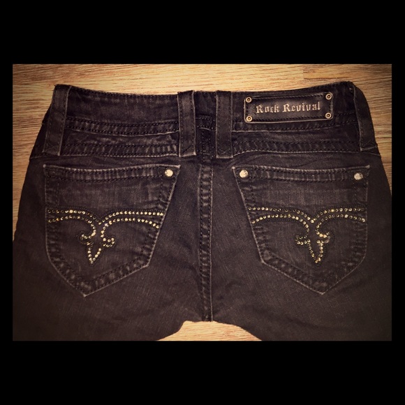 ⭐️Rock Revival⭐️ Pat Bootcut Denim⭐️