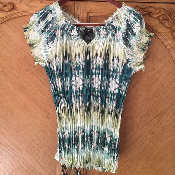 Axcess Krinkle pleat green/multi blouse - Picture 1 of 4