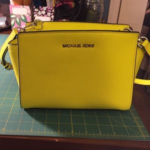 Michael kors purse