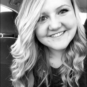 Meet your Posher, Tiffany