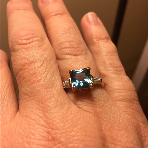 Gemstone ring - Picture 3 of 8