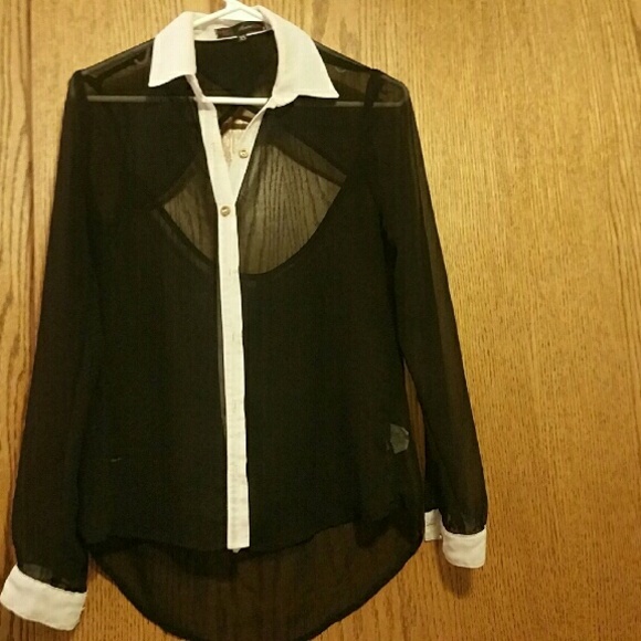 Sheer Long sleeve with back cut out - Picture 1 of 3