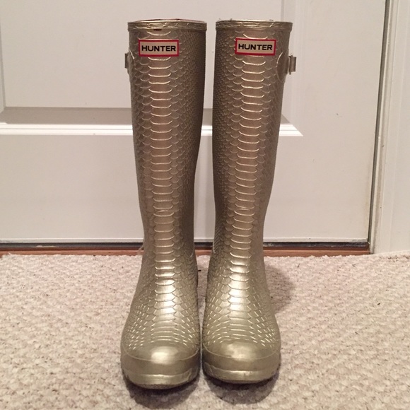 gold hunter boots