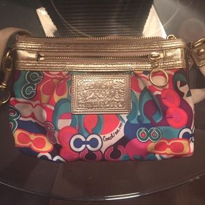 Bundle Authentic Coach purse 👛😍