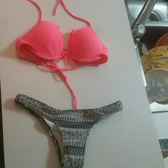 Victoria's secret itsy push up bikini