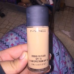 MAC Studio Fix Fluid