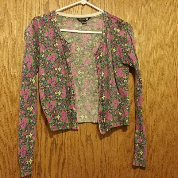 Crop floral sweater