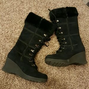 Winter wedge boots