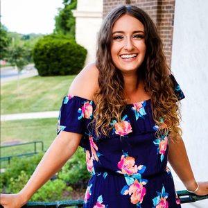 Meet your Posher, Kayla