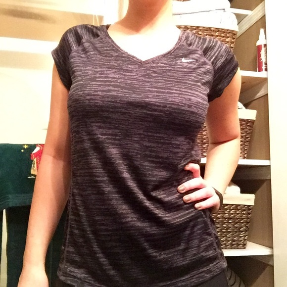 Nike dri-fit top