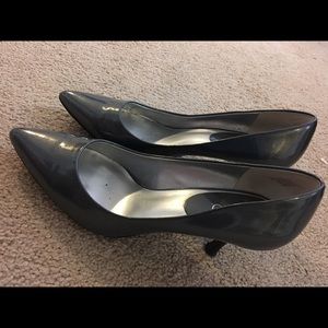 Nine West Pumps.