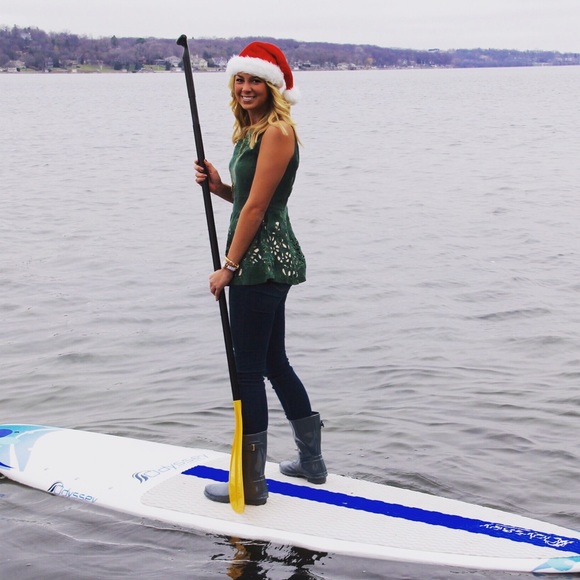 CHECK OUT MY FASHION BLOG! - Picture 2 of 3