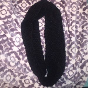 Black infinity scarf