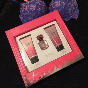 Victoria's Secret Bombshell fragrance Gift Set