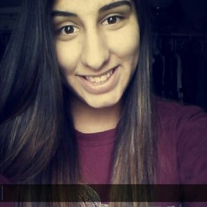 Meet your Posher, Danika