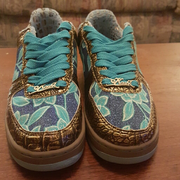 Size 7 blue and gold sneakers
