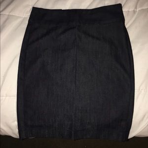*NWT NEVER WORN* Tommy Hilfiger jean skirt