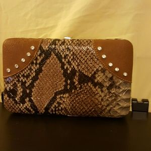 Fashion wallet (have small spot)