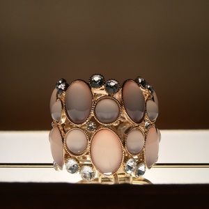 PRICE ⬇️ Pink and Crystal Bauble Bracelet