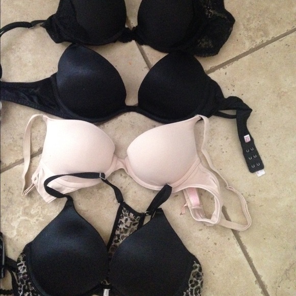 VS bra bundle-offers accepted 😊