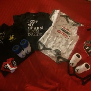 2 Baby Onesie & 2 Shirts & 3 Little Socks
