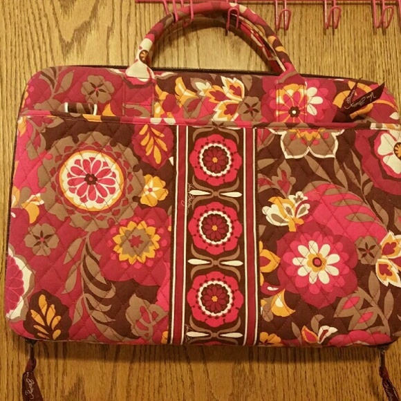 Vera Bradley computer carrier case