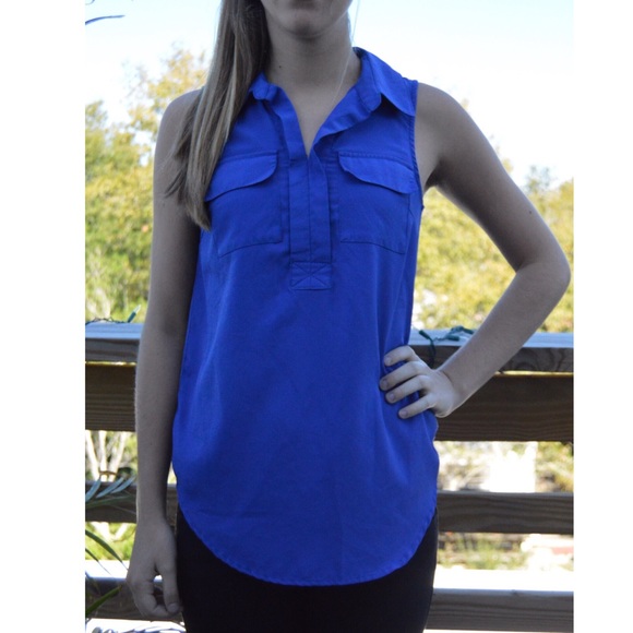Blue collared tank