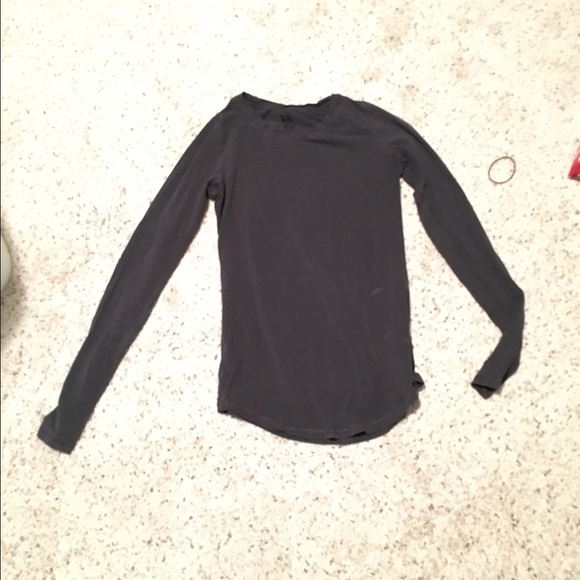 Lululemon black shirt