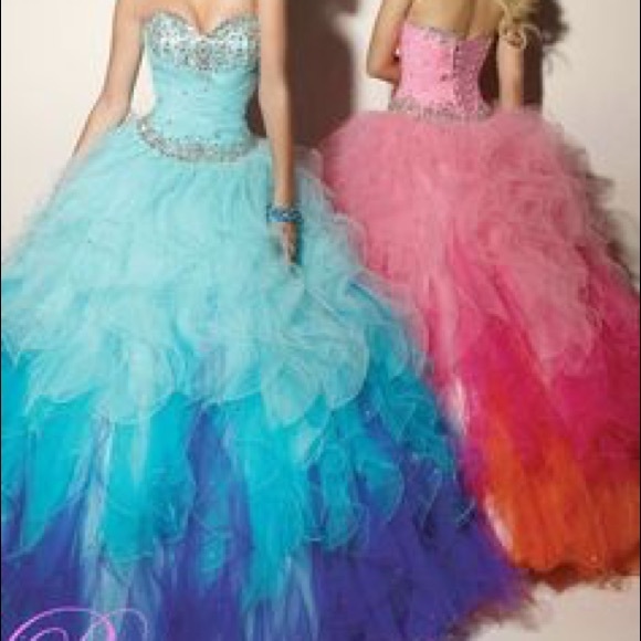 Prom dress - Picture 2 of 2