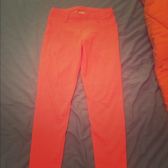 Bright pink jean style leggings