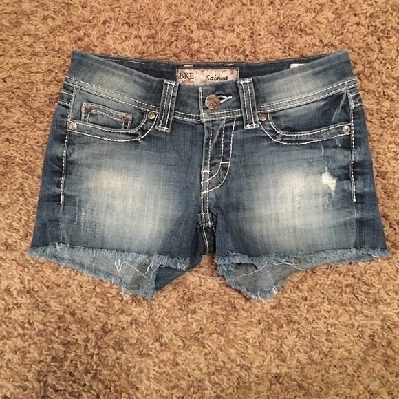 BKE Sabrina shorts sz 25