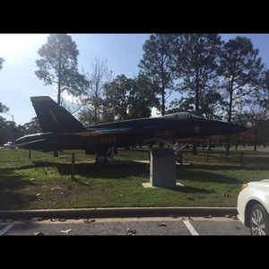 Meet your Posher, Mia