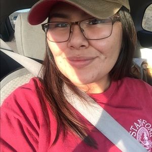 Meet your Posher, Abigail