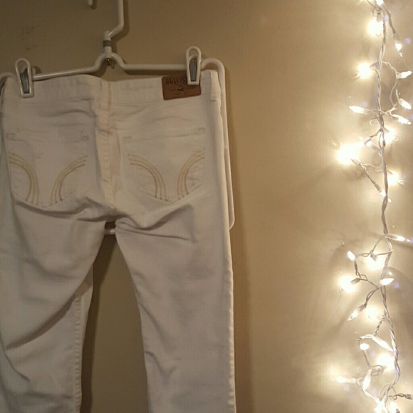 White Hollister jeans