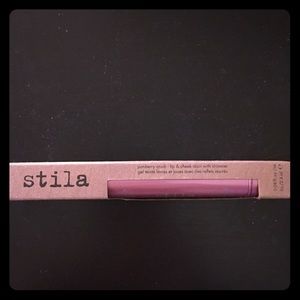 Stila lip and cheek stain in yumberry crush