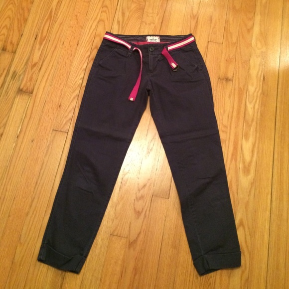 Navy pants with belt