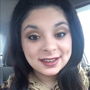 Meet your Posher, Kaylee