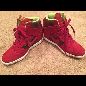 Nike wedged sneakers