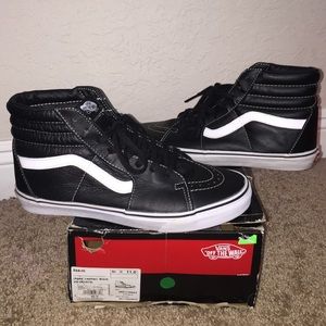 Vans Sk8-Hi (aged leather)