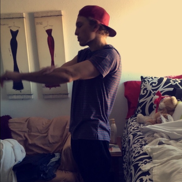 Boyfriend - Picture 2 of 4