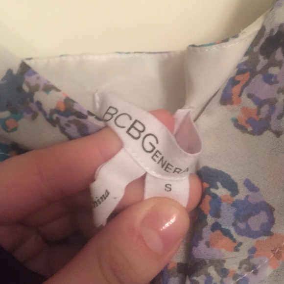 BCBG Generation Summer Dress - Picture 4 of 4