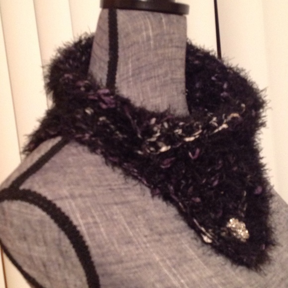 SOLD NEW HANDMADE NECK WARMER/scarf - Picture 2 of 4