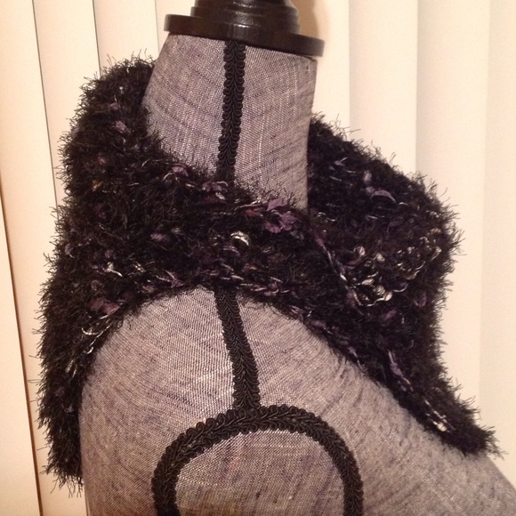 SOLD NEW HANDMADE NECK WARMER/scarf - Picture 3 of 4