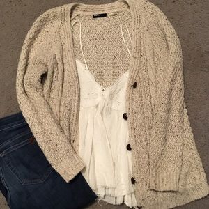 Oversized BDG cream cardigan