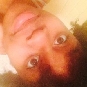 Meet your Posher, Monique